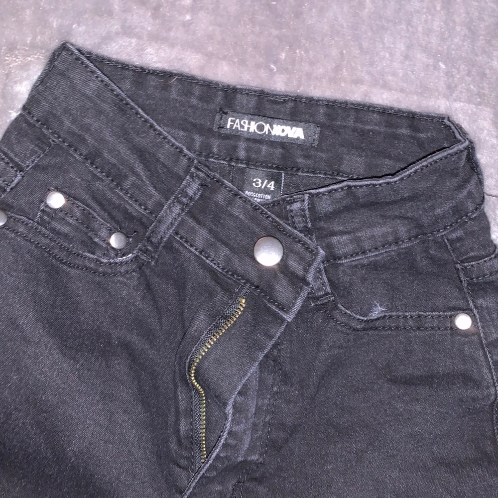 Black skinny jeans